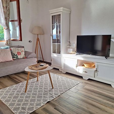 Banjo Rustic House Lake View Virpazar Bagian luar foto