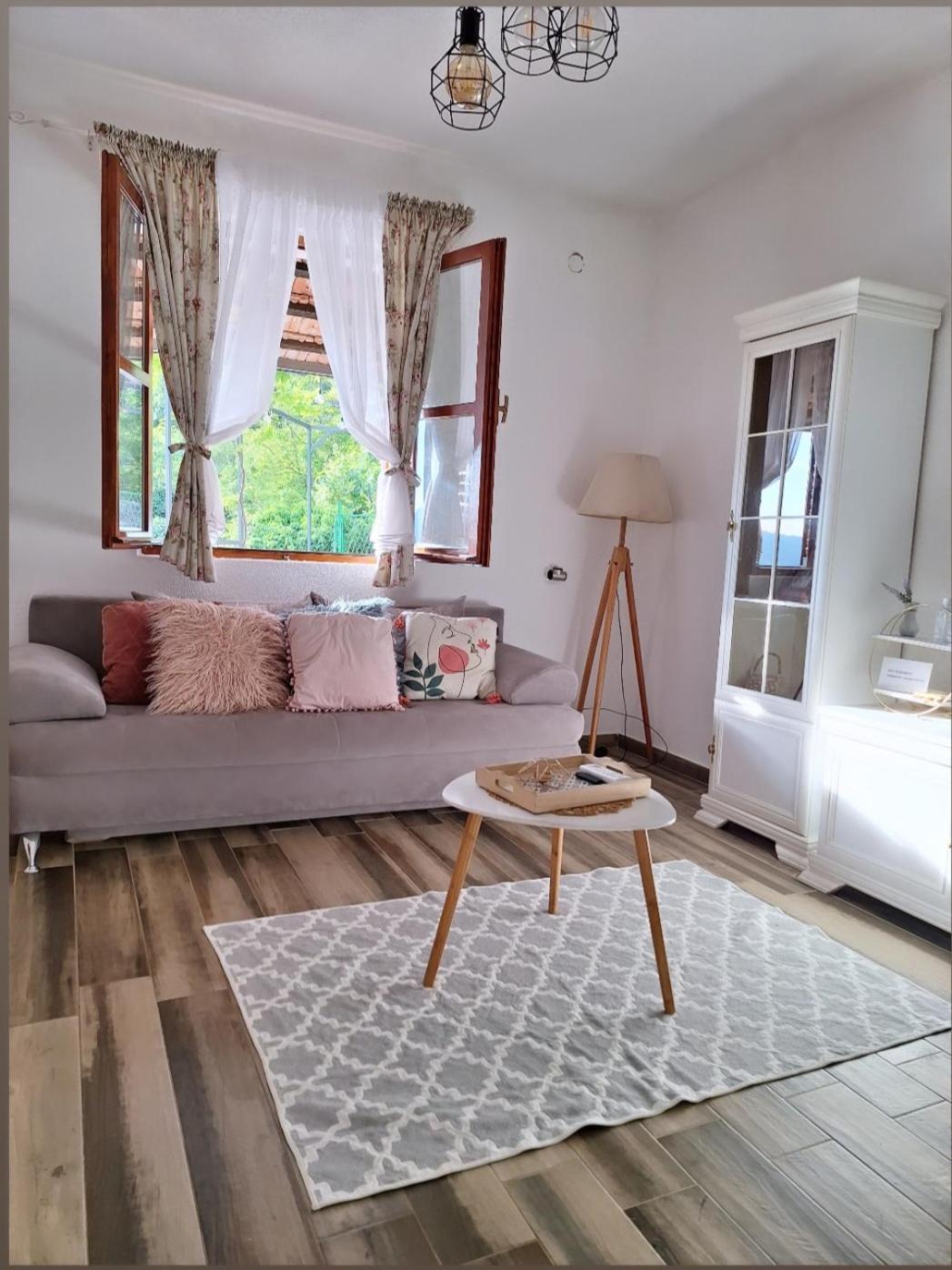 Banjo Rustic House Lake View Virpazar Bagian luar foto