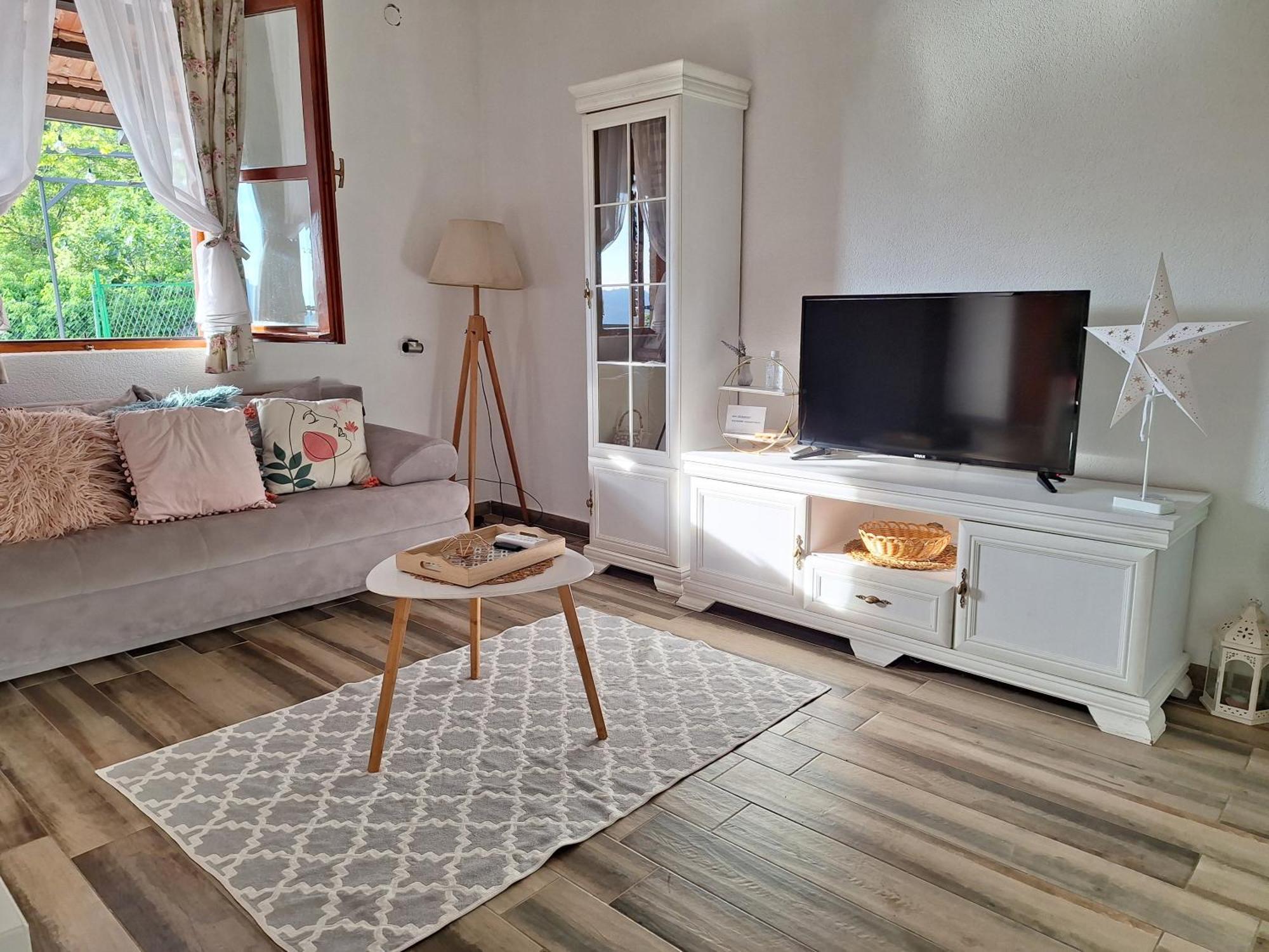 Banjo Rustic House Lake View Virpazar Bagian luar foto
